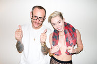 Miley Cyrus nakedk1t4xdxv30.jpg